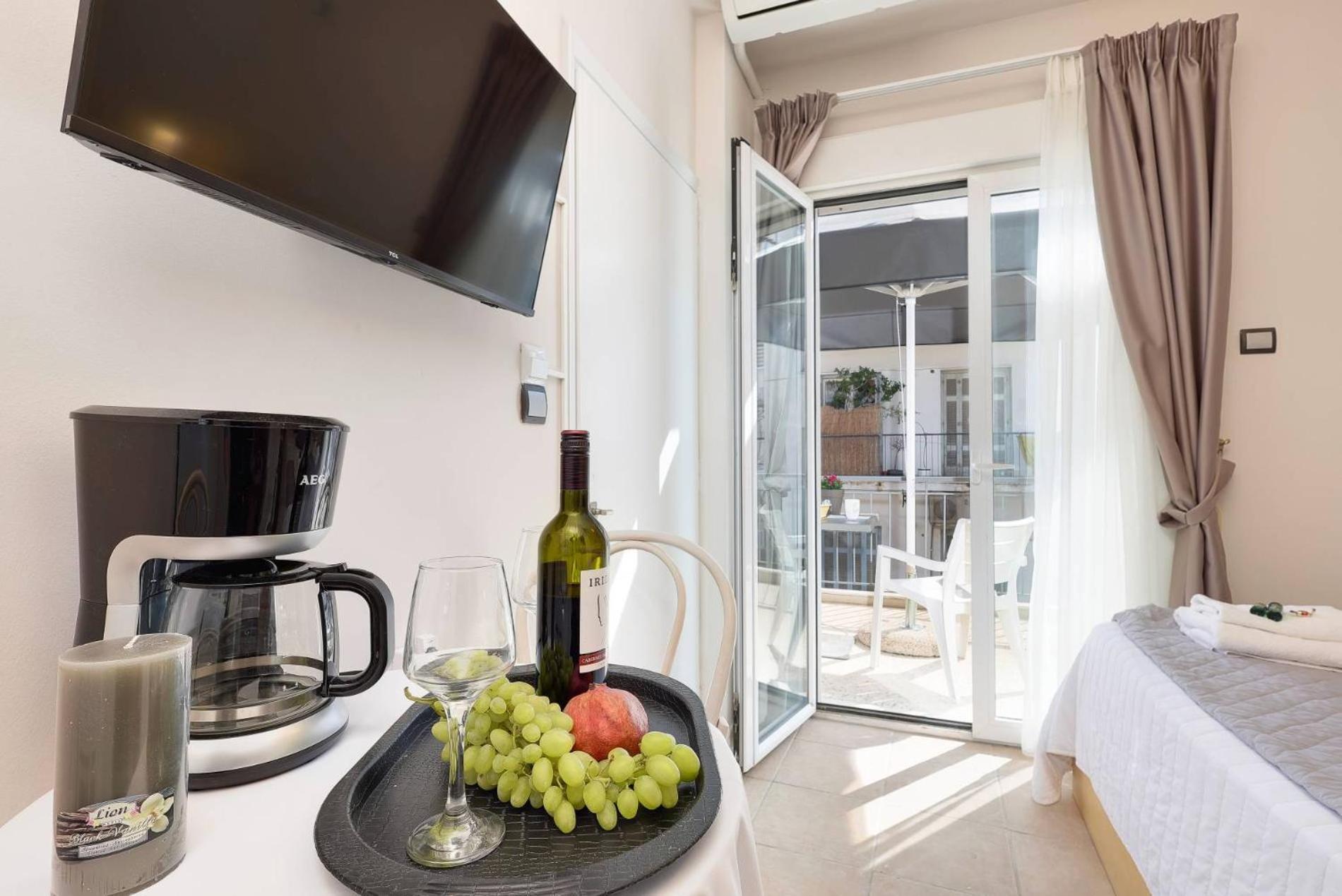 Silver Athens Double Room With Balcony Εξωτερικό φωτογραφία